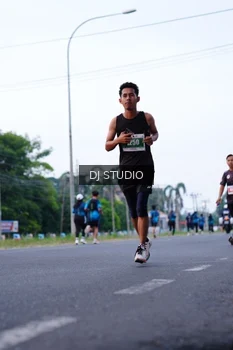 Runner Photo 4852870