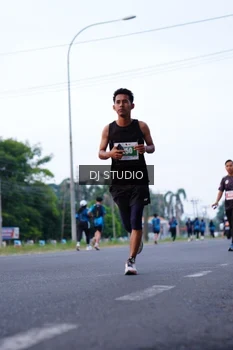 Runner Photo 4852871