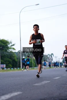 Runner Photo 4852873