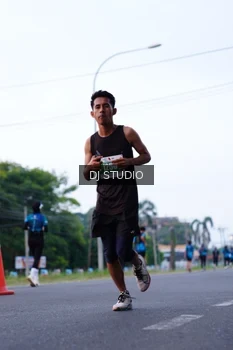 Runner Photo 4852896