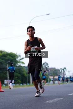 Runner Photo 4852899