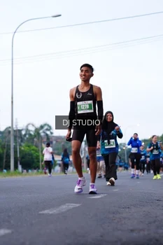 Runner Photo 4853003