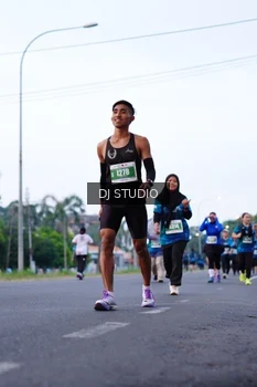 Runner Photo 4853120