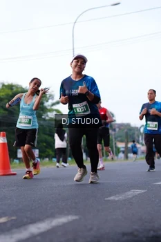 Runner Photo 4853363