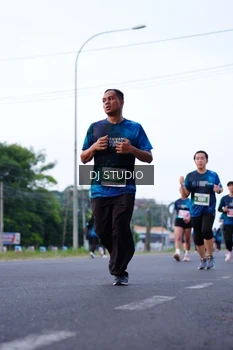 Runner Photo 4853416
