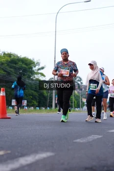Runner Photo 4854055