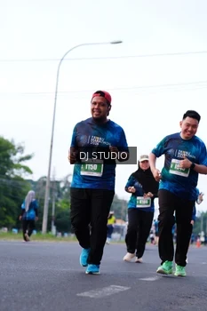 Runner Photo 4854747