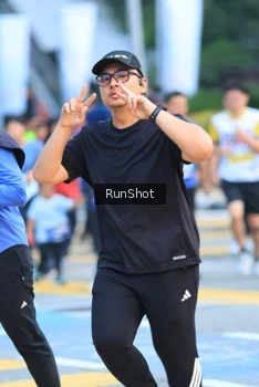 Runner Photo 4854950