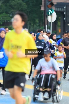 Runner Photo 4855379