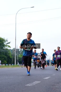 Runner Photo 4855659