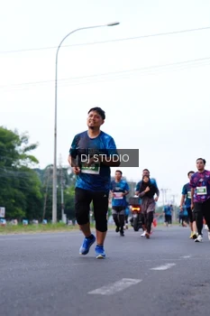 Runner Photo 4855663