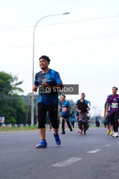 Runner Photo 4855677