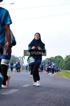 Runner Photo 4855912