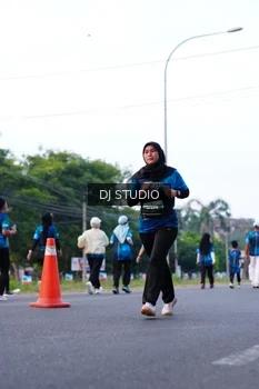 Runner Photo 4856004