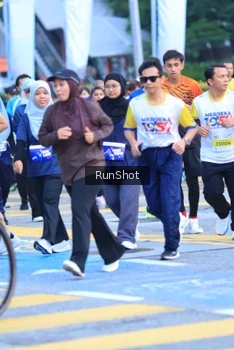 Runner Photo 4856034