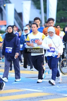 Runner Photo 4856076