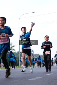 Runner Photo 4856088