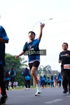 Runner Photo 4856102