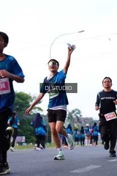 Runner Photo 4856107