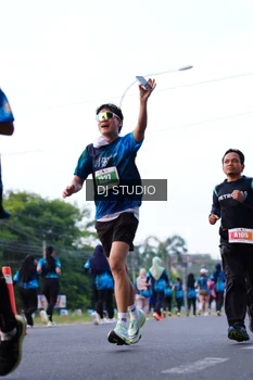 Runner Photo 4856112