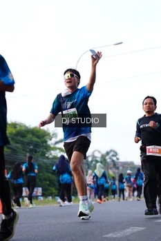 Runner Photo 4856116