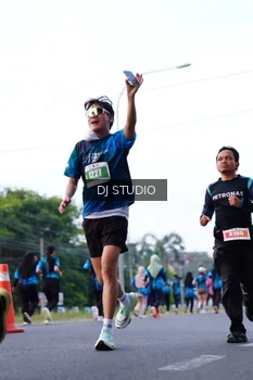 Runner Photo 4856124