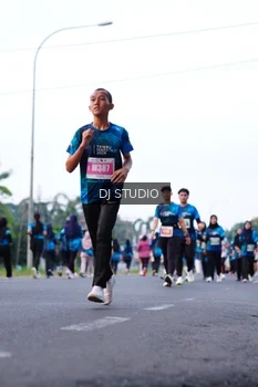 Runner Photo 4856155