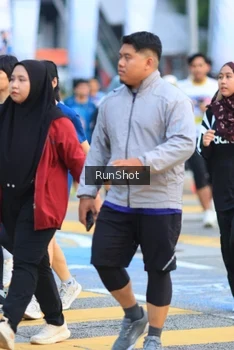 Runner Photo 4856291