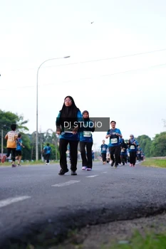 Runner Photo 4856301