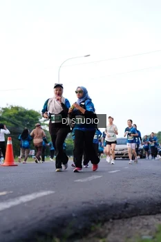 Runner Photo 4856316