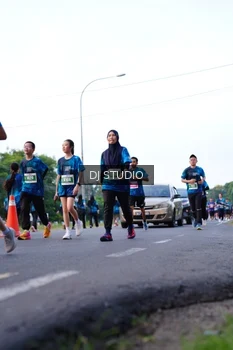 Runner Photo 4856493