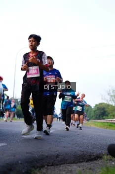 Runner Photo 4856660