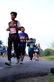 Runner Photo 4856670