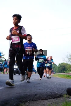 Runner Photo 4856671