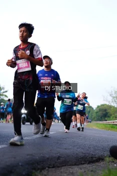 Runner Photo 4856674