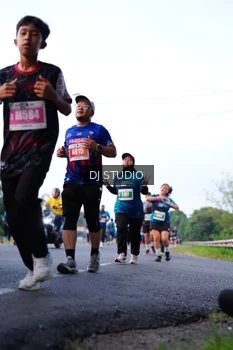 Runner Photo 4856686