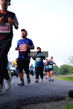 Runner Photo 4856693
