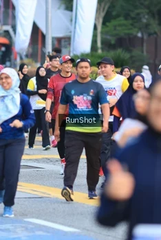 Runner Photo 4856702