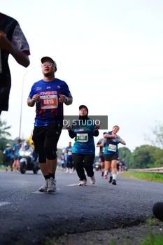 Runner Photo 4856707