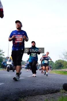 Runner Photo 4856712