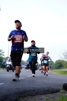 Runner Photo 4856714