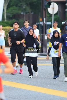 Runner Photo 4856735