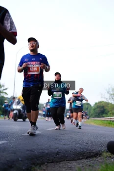 Runner Photo 4856742