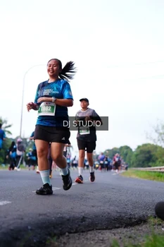 Runner Photo 4856753