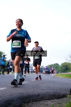 Runner Photo 4856769