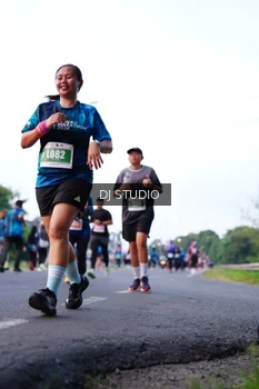 Runner Photo 4856772