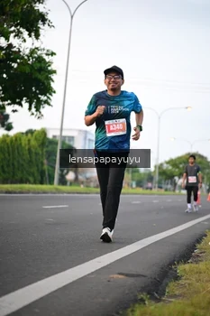 Runner Photo 4856806