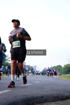 Runner Photo 4856831