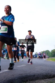 Runner Photo 4856891