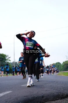 Runner Photo 4856896